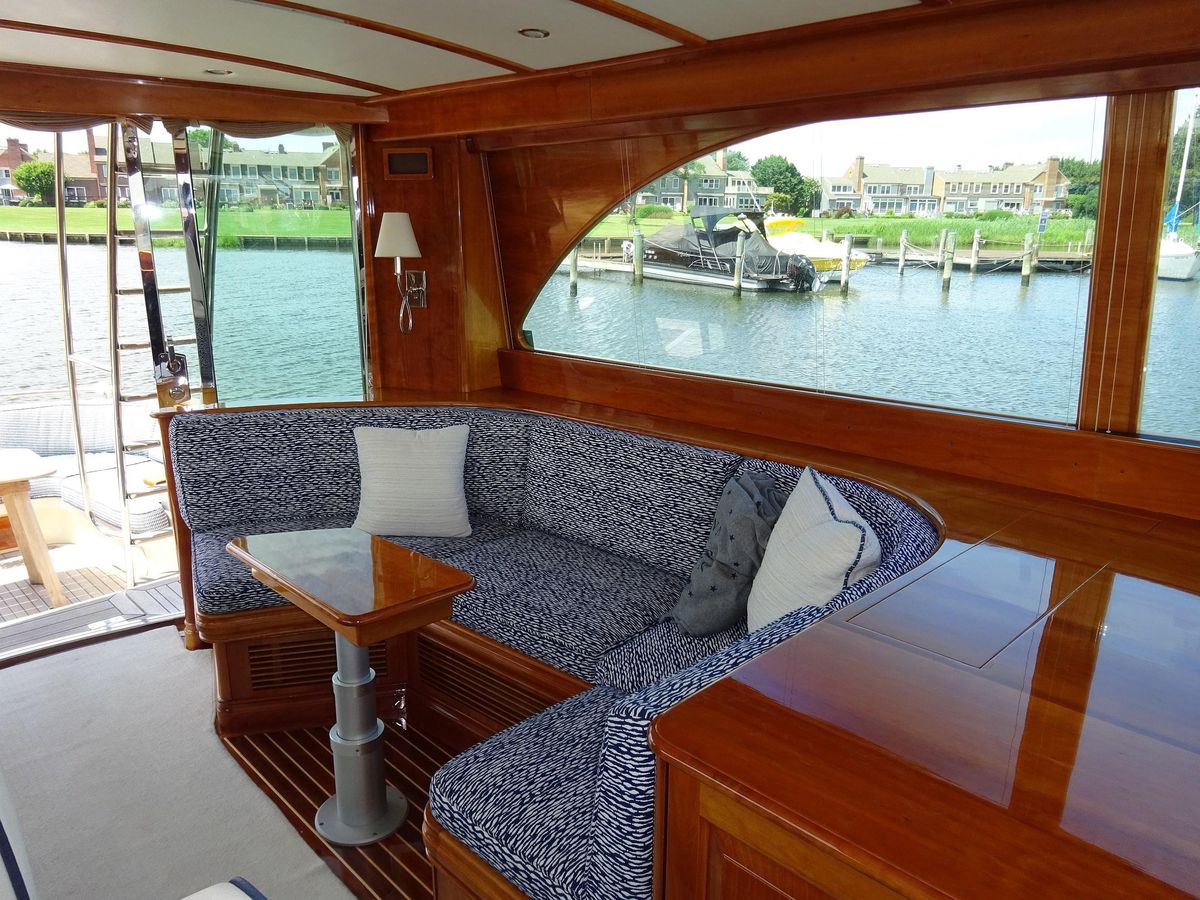 2006 Hinckley 55 