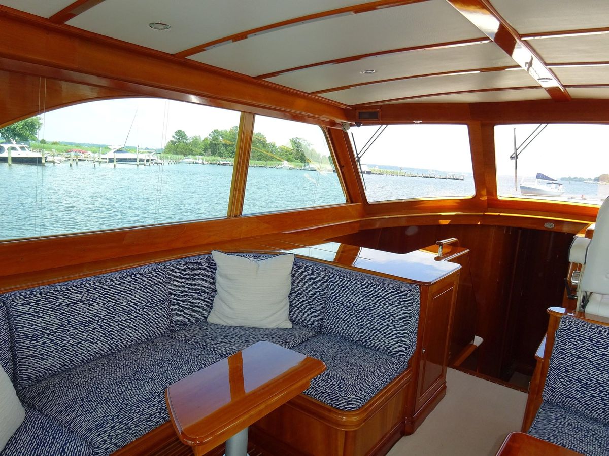 2006 Hinckley 55 