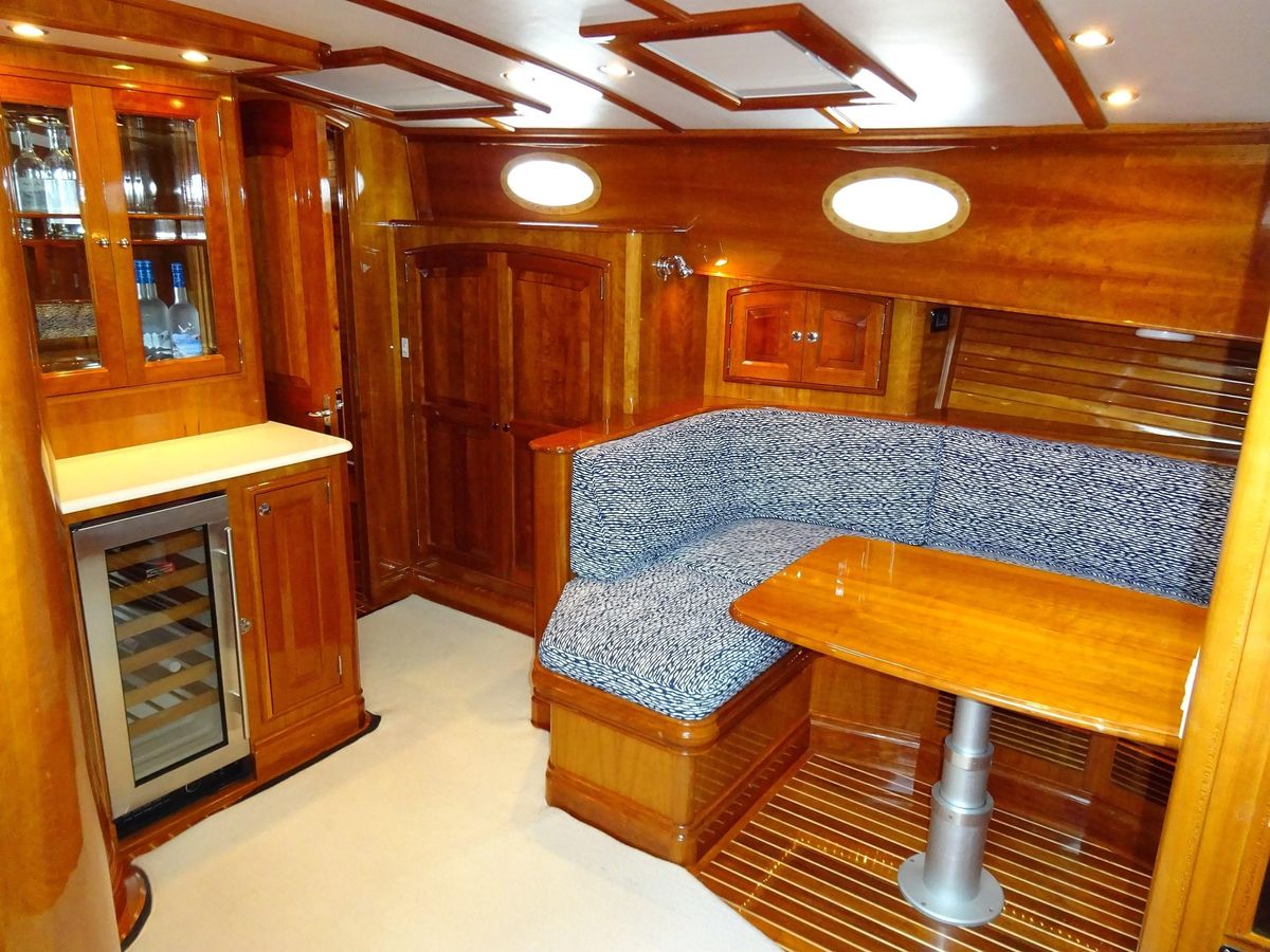 2006 Hinckley 55 