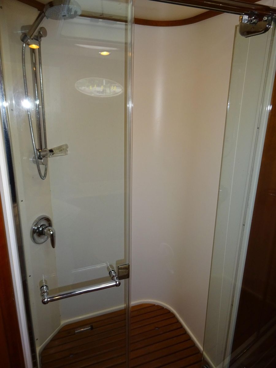 2006 Hinckley 55 