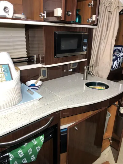 Harborview Yacht Photos Pics 