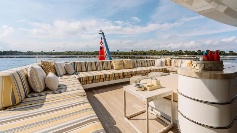 Loon Yacht Photos Pics 