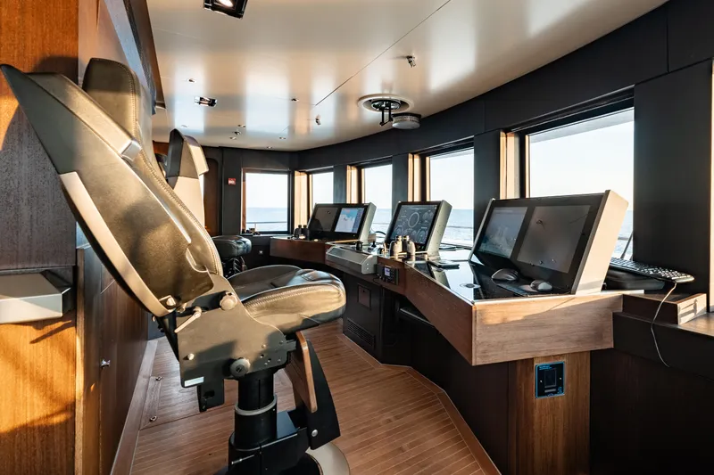 Loon Yacht Photos Pics 