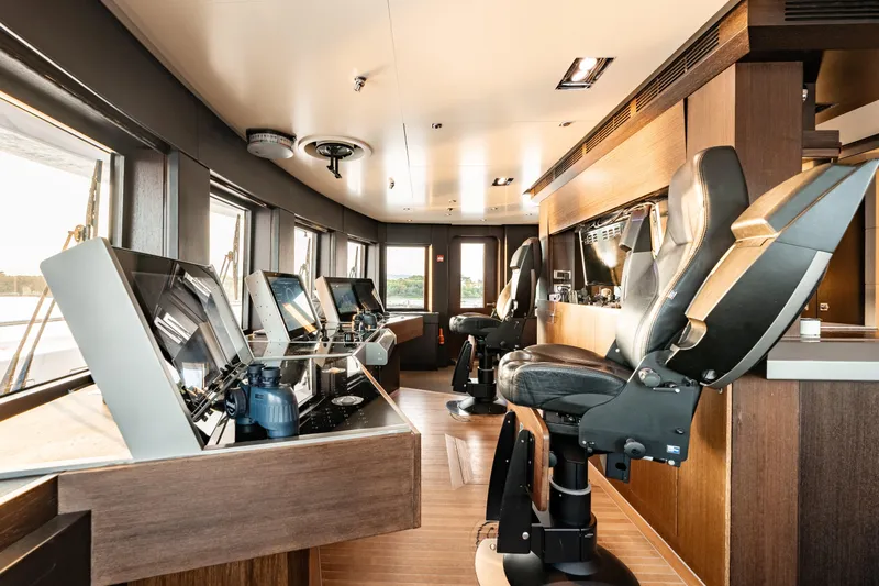 Loon Yacht Photos Pics 