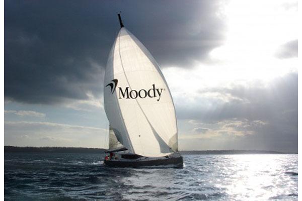 2010 Moody 45 DS