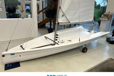 2022 Beneteau First 14