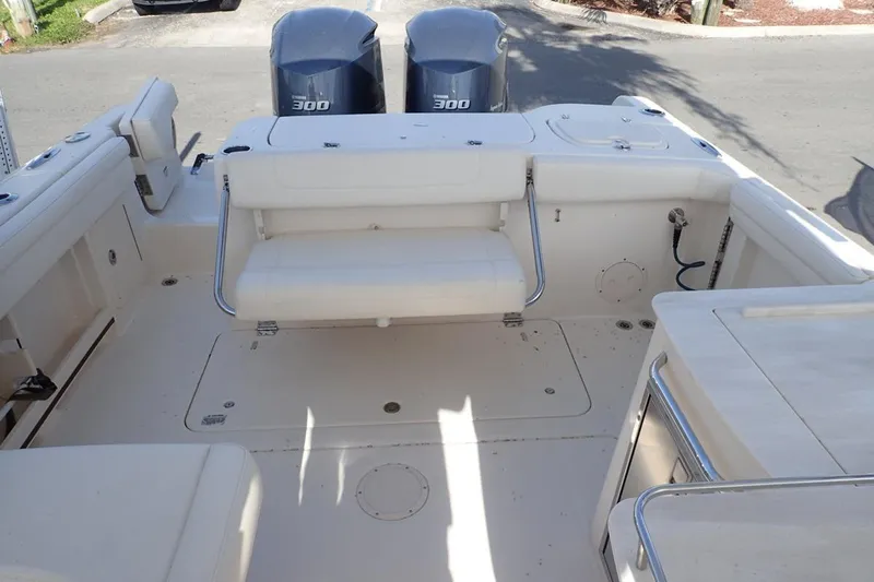  Yacht Photos Pics 2021 Grady-White Freedom 285 boat interior with dual Yamaha 300 engines.
