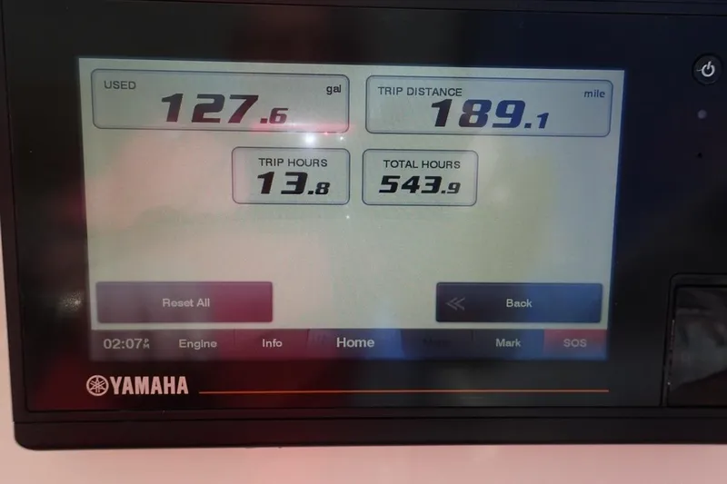  Yacht Photos Pics Yamaha display showing fuel usage and trip data for Grady-White Freedom 285, 2021 model.