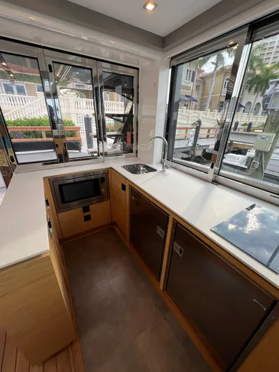 White Rabbit Yacht Photos Pics 