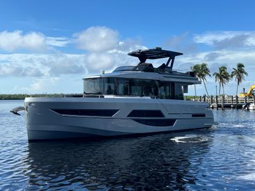 2022 50' OKEAN-50 Flybridge Cape Coral, FL, US