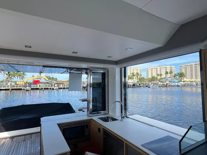 White Rabbit Yacht Photos Pics 