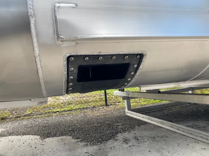  Yacht Photos Pics 2025 BARLETTA L25U - Image 17