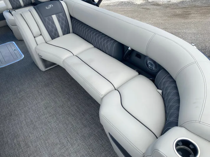  Yacht Photos Pics 2025 BARLETTA L25U - Image 6