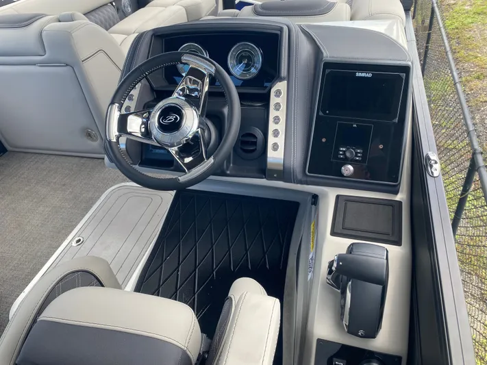  Yacht Photos Pics 2025 BARLETTA L25U - Image 12