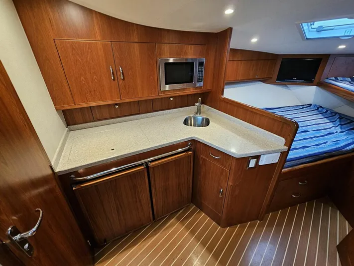 Intangible Yacht Photos Pics 