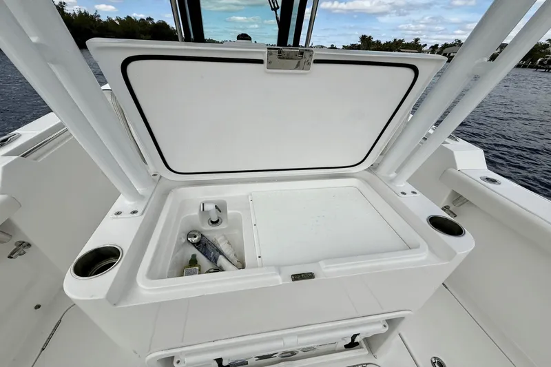 Pot N' Kettle Yacht Photos Pics 