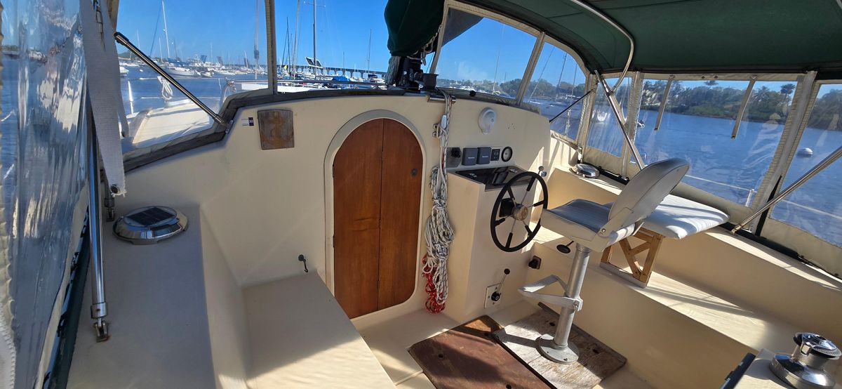 1983 Prout Snowgoose 37
