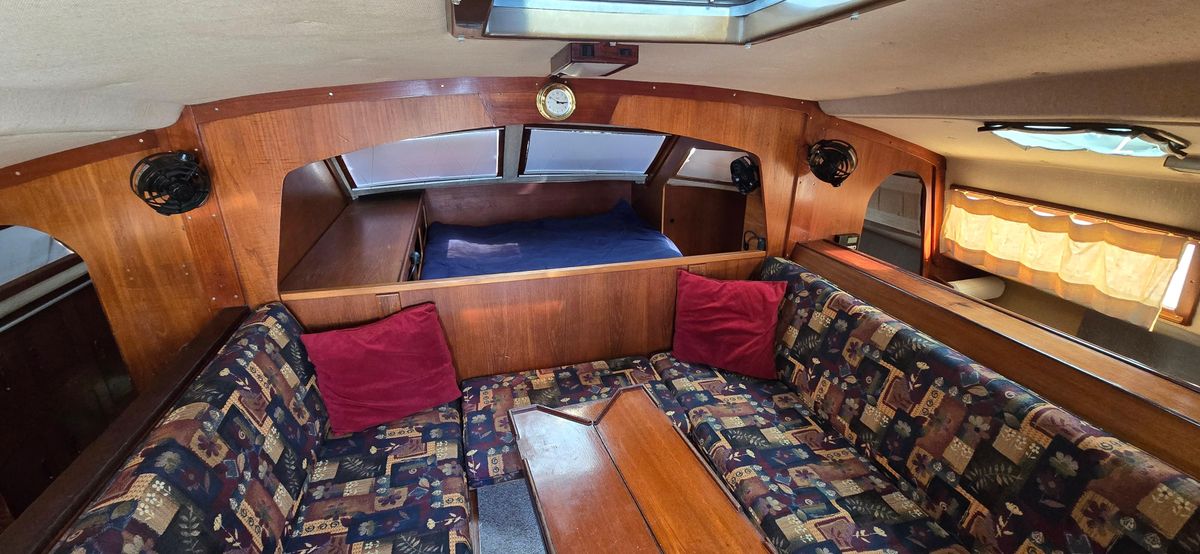 1983 Prout Snowgoose 37