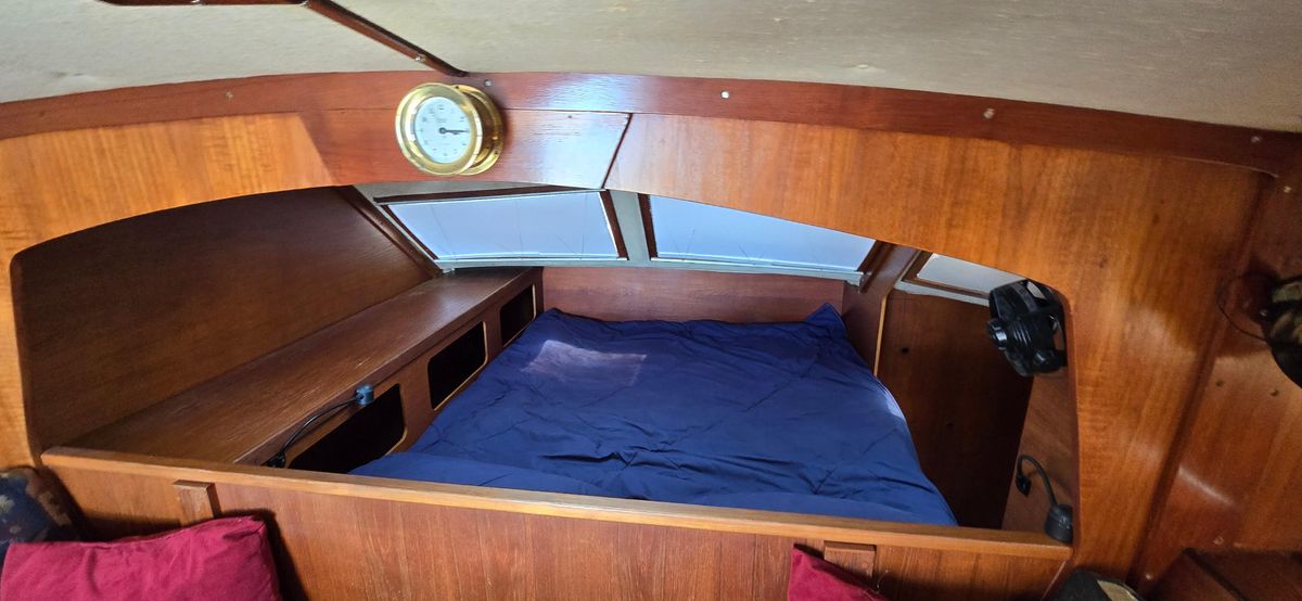 1983 Prout Snowgoose 37