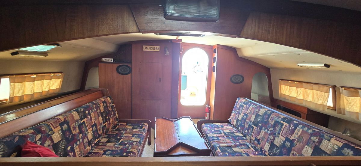 1983 Prout Snowgoose 37