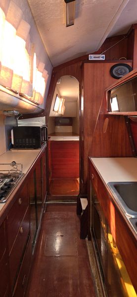 1983 Prout Snowgoose 37