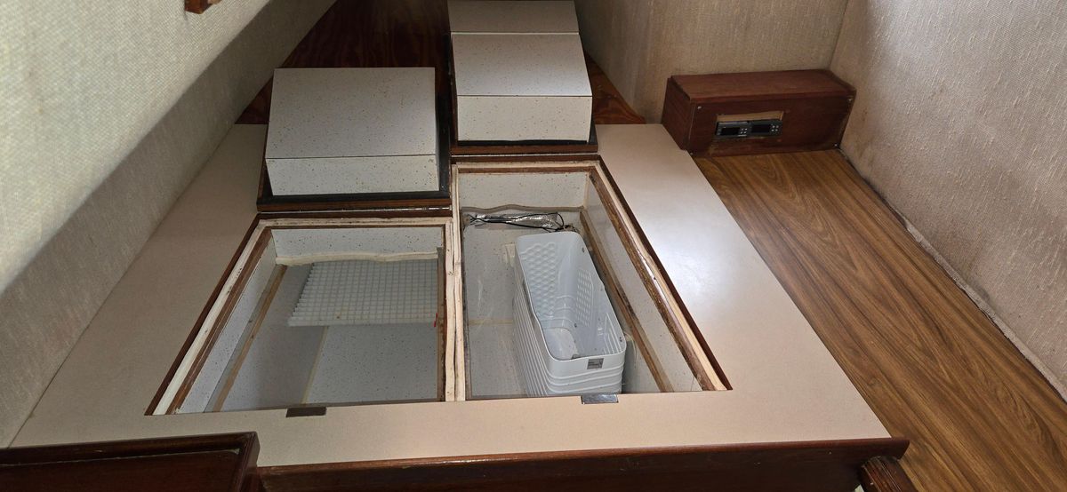 1983 Prout Snowgoose 37