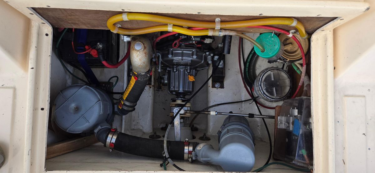 1983 Prout Snowgoose 37