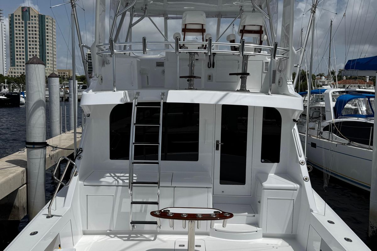2004 Hatteras 60 