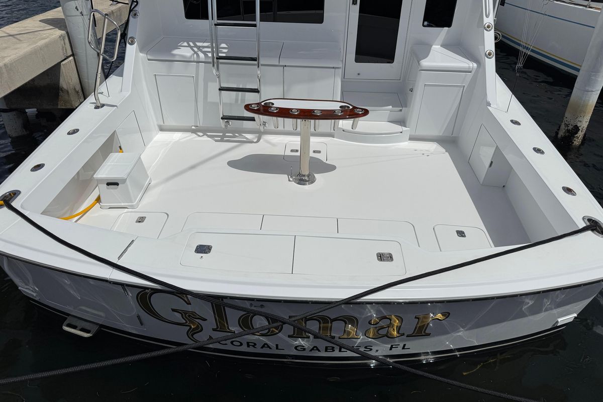2004 Hatteras 60 