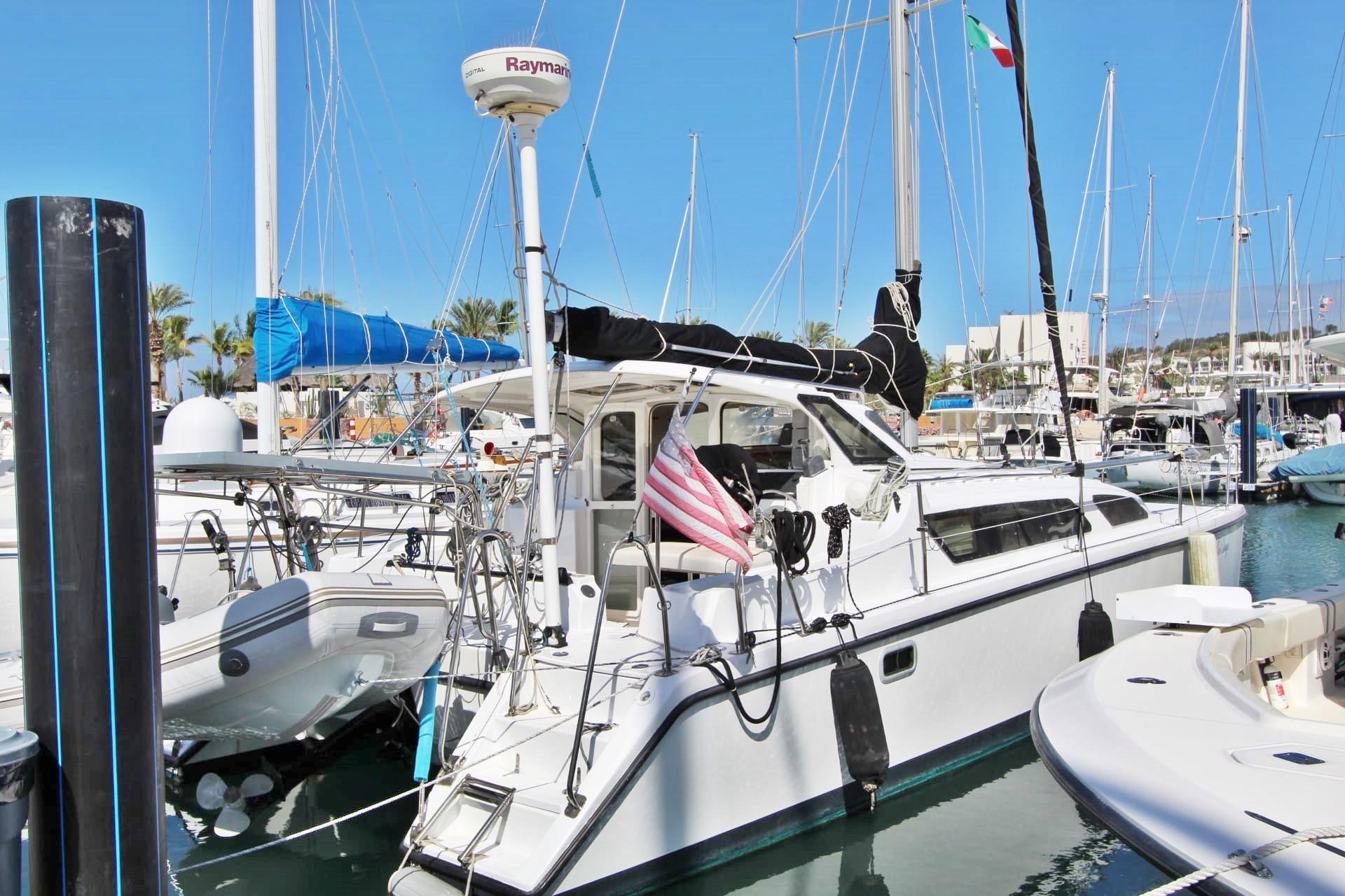 Gemini 105 MC Catamaran