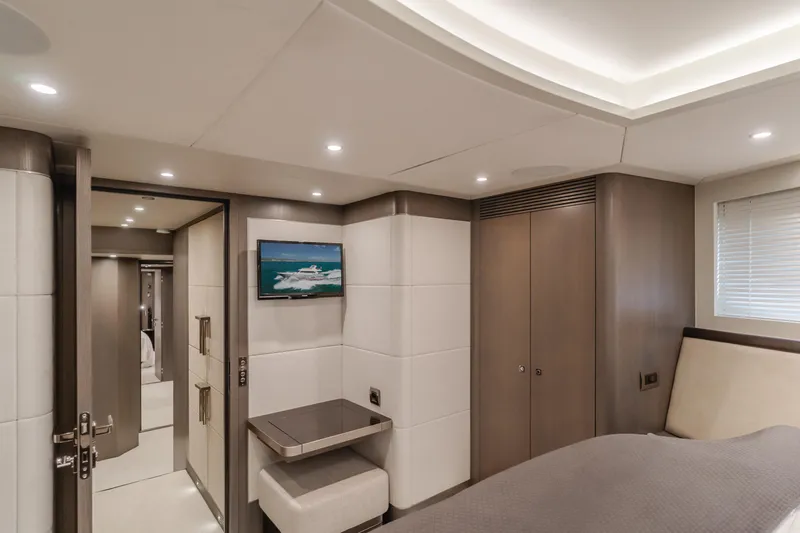 Gyrfalcon Yacht Photos Pics Luxurious bedroom interior of 2016 Van der Valk 78 Flybridge Motor Yacht.