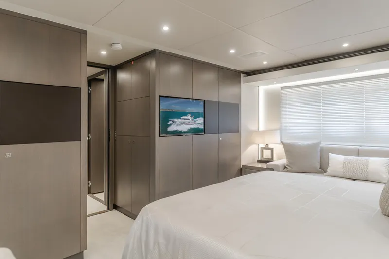 Gyrfalcon Yacht Photos Pics Luxurious bedroom interior of 2016 Van der Valk 78 Flybridge Motor Yacht.