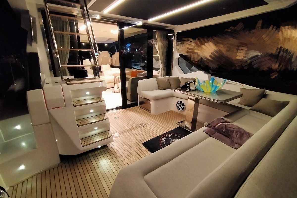 2023 Azimut 59 