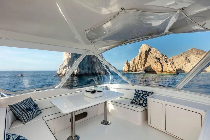 Chill 'n Yacht Photos Pics 