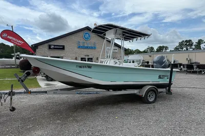 Carolina Skiff 218 DLV
