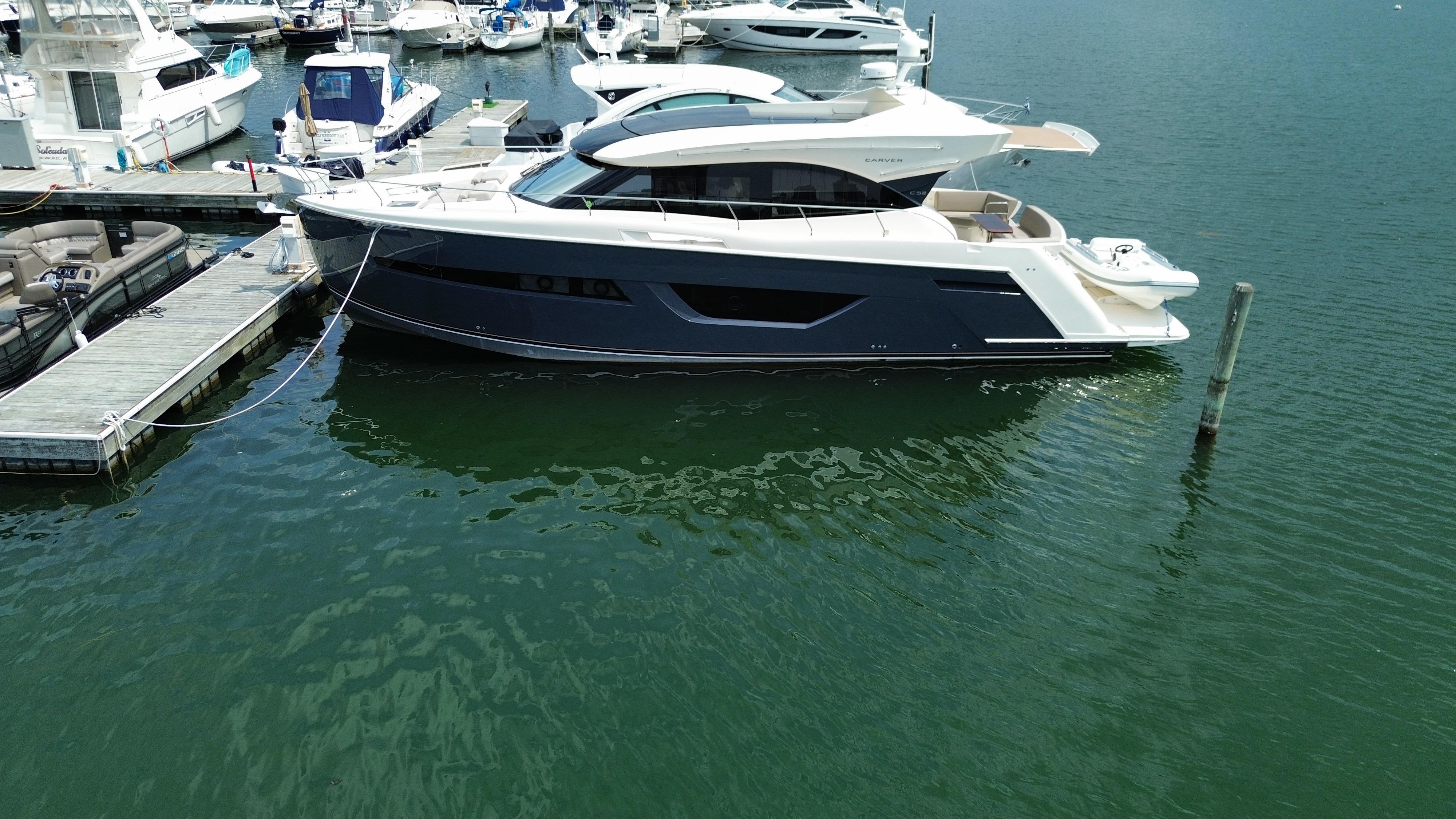 52 carver yacht for sale