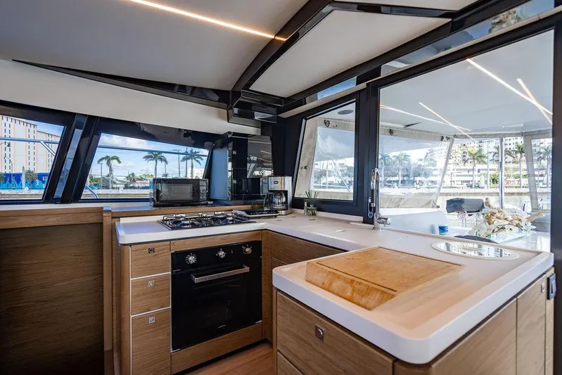 Ziba Yacht Photos Pics 