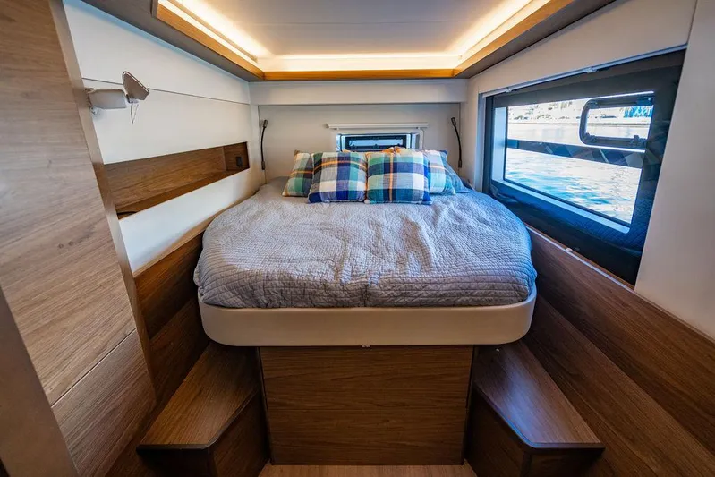 Ziba Yacht Photos Pics 