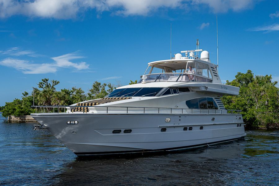 2002 Horizon 70 Motor Yacht