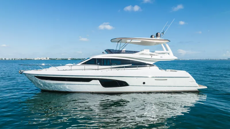 Lyan Yacht Photos Pics 