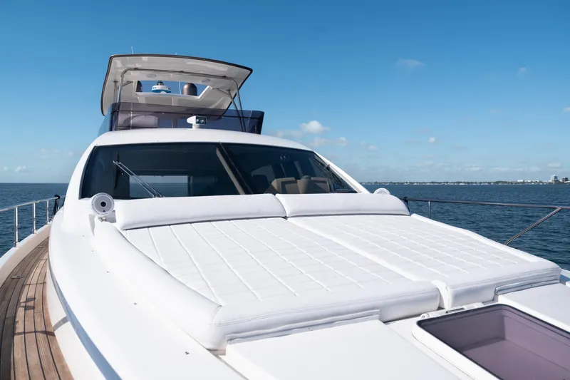 Lyan Yacht Photos Pics 