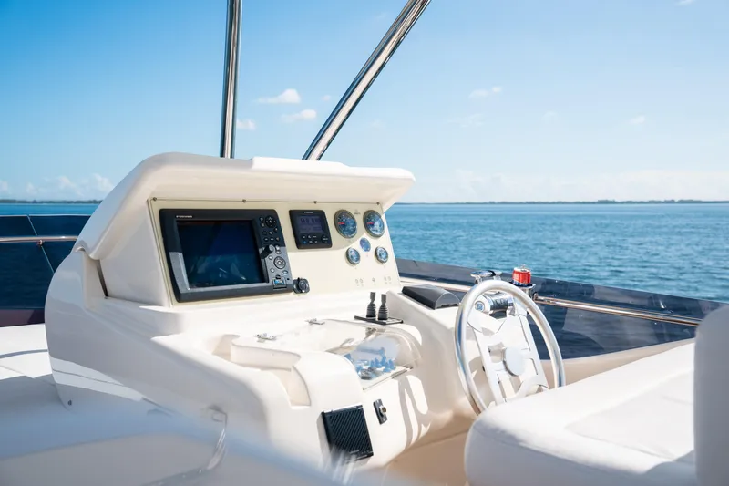 Lyan Yacht Photos Pics 