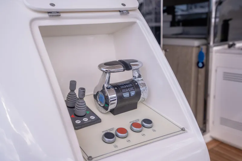 Lyan Yacht Photos Pics 