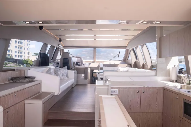 Lyan Yacht Photos Pics 