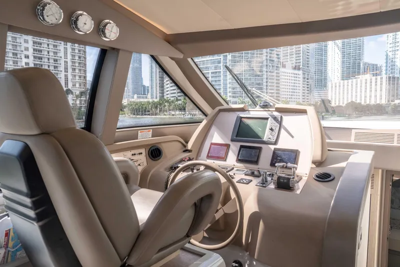 Lyan Yacht Photos Pics 