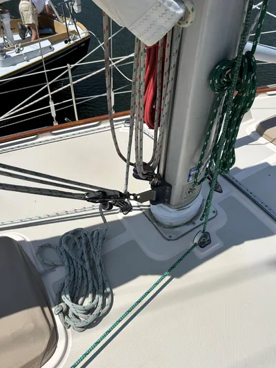 Karaya Yacht Photos Pics Base of Mast Detail