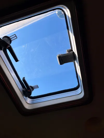 Karaya Yacht Photos Pics Clear Opening Hatch wo/Screen