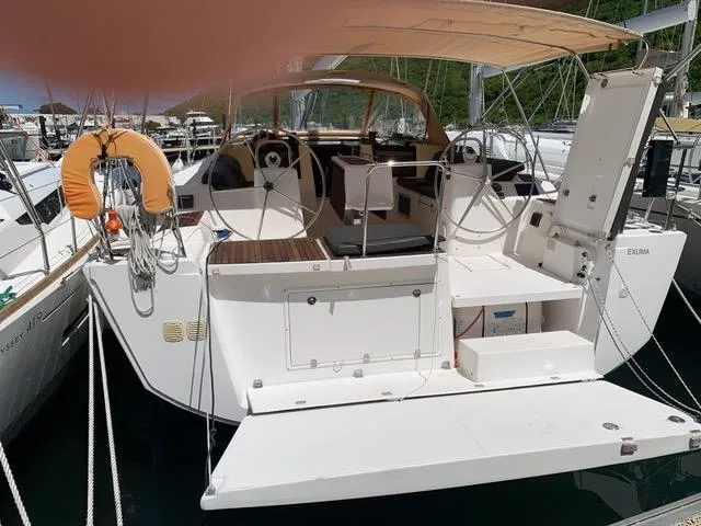 Exuma Yacht Photos Pics Dufour 460