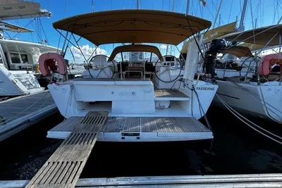 2017 Dufour 520