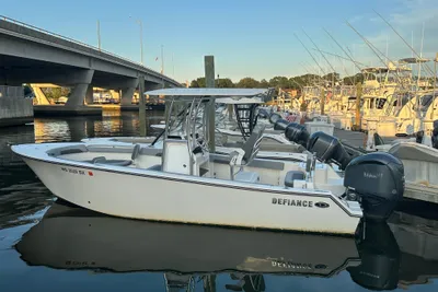 Defiance 240 Catalina